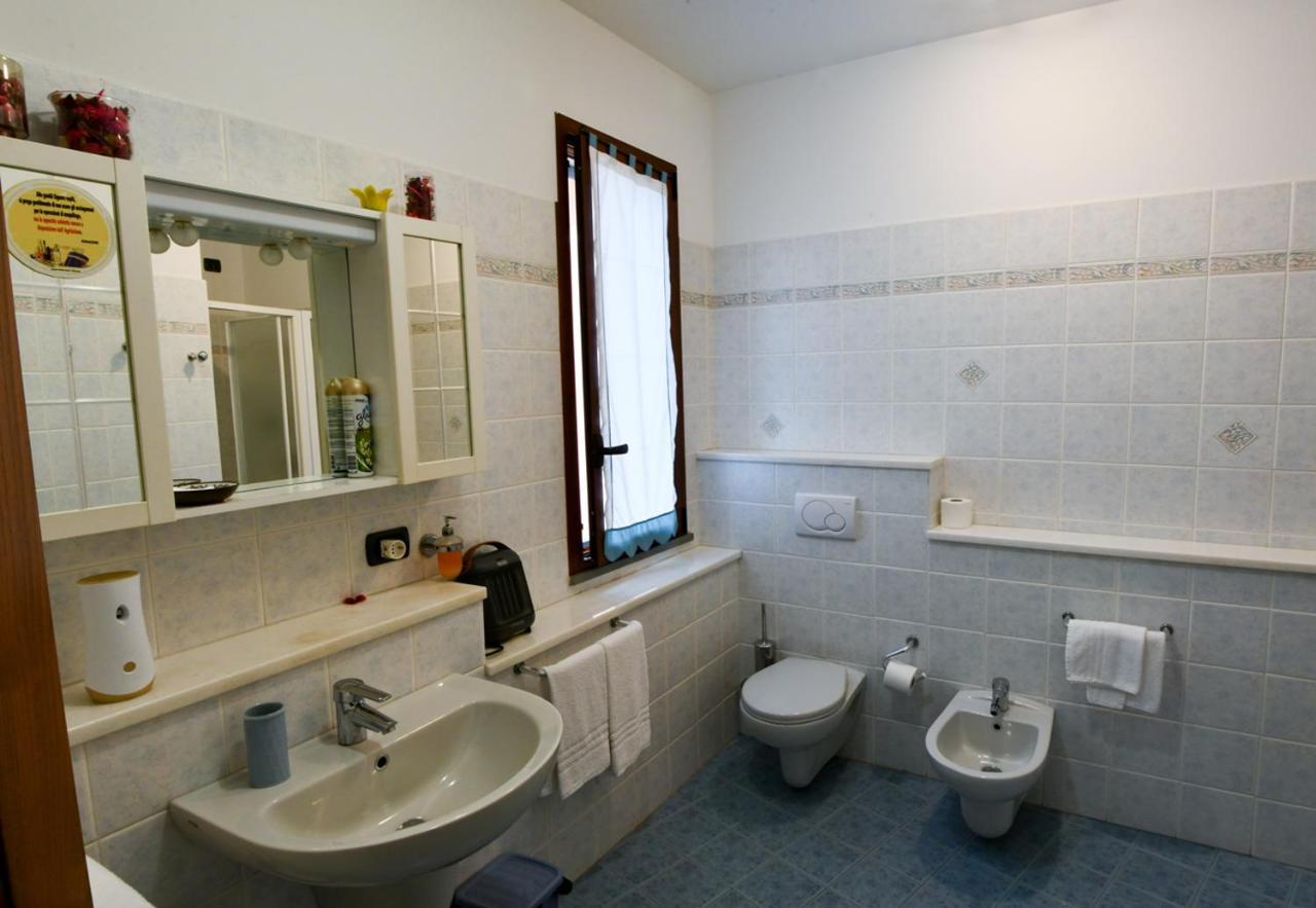 Gli Angeli Agriturismo Villa Cisano sul Neva Екстериор снимка