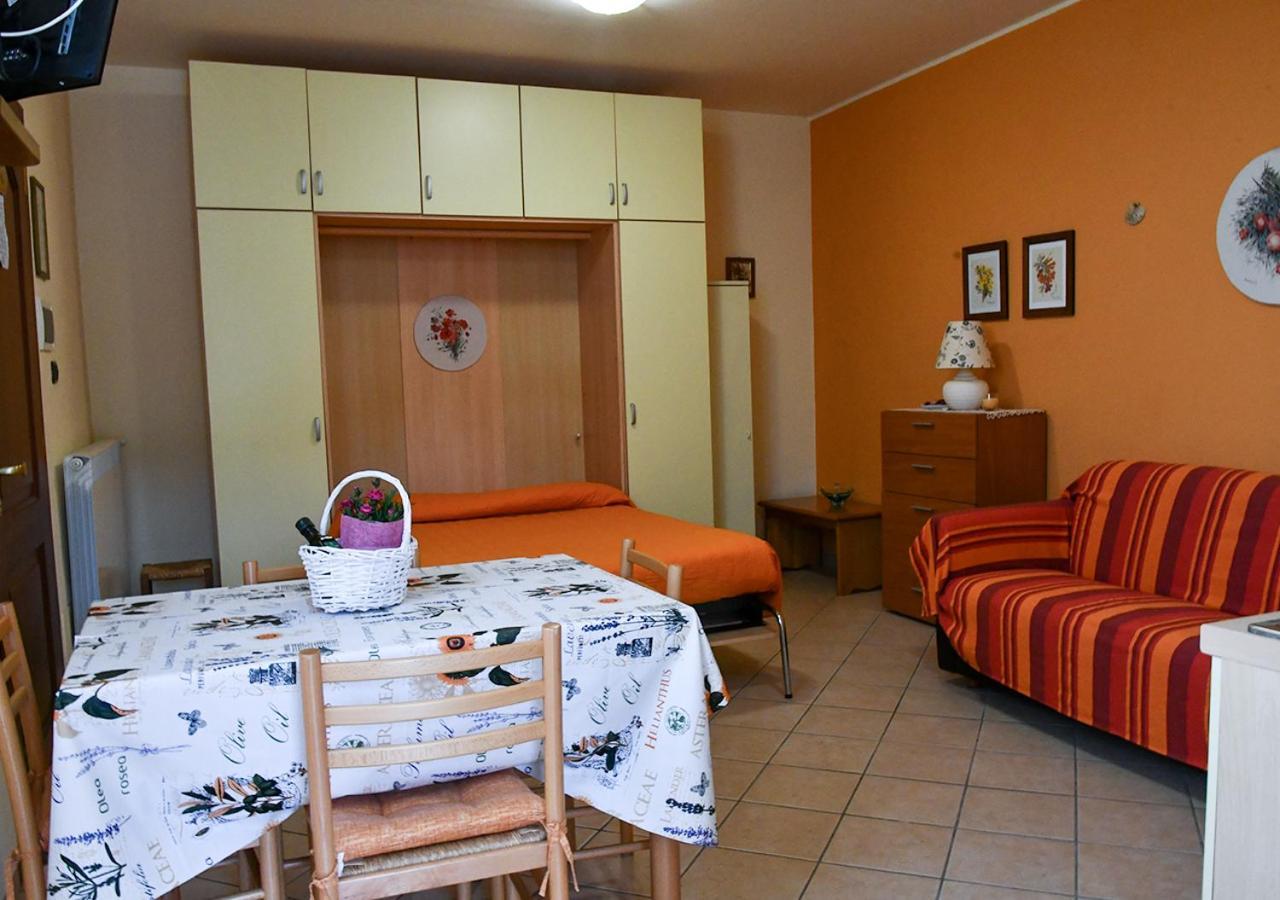 Gli Angeli Agriturismo Villa Cisano sul Neva Екстериор снимка