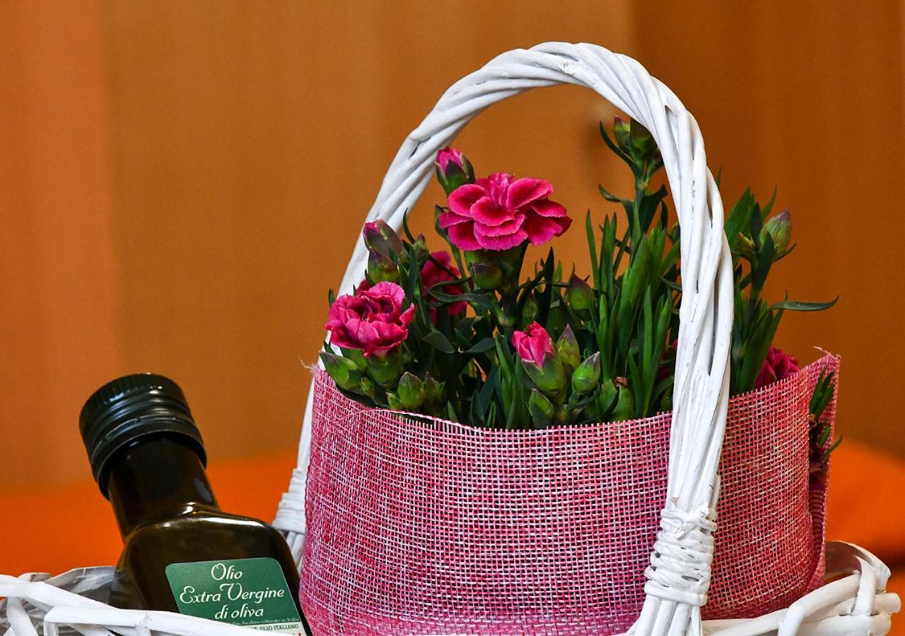 Gli Angeli Agriturismo Villa Cisano sul Neva Екстериор снимка
